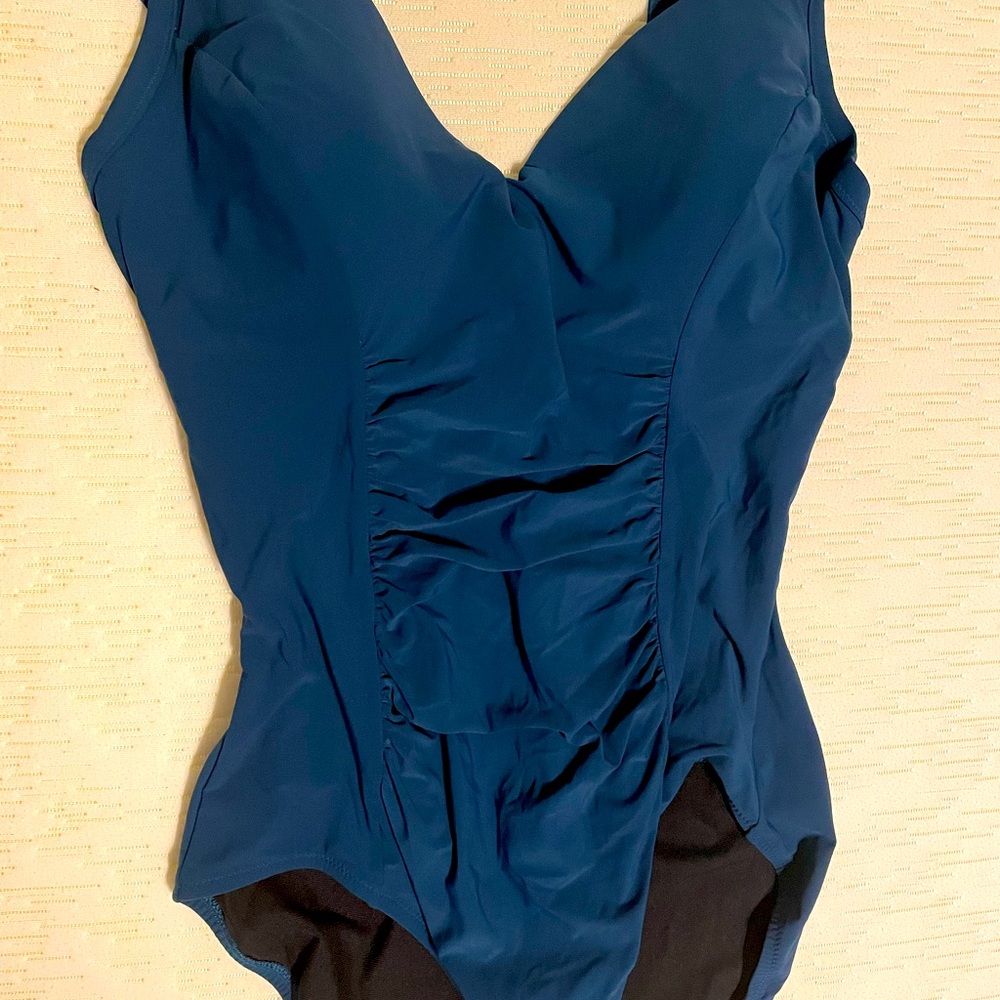 Lands end one piece swimsuit